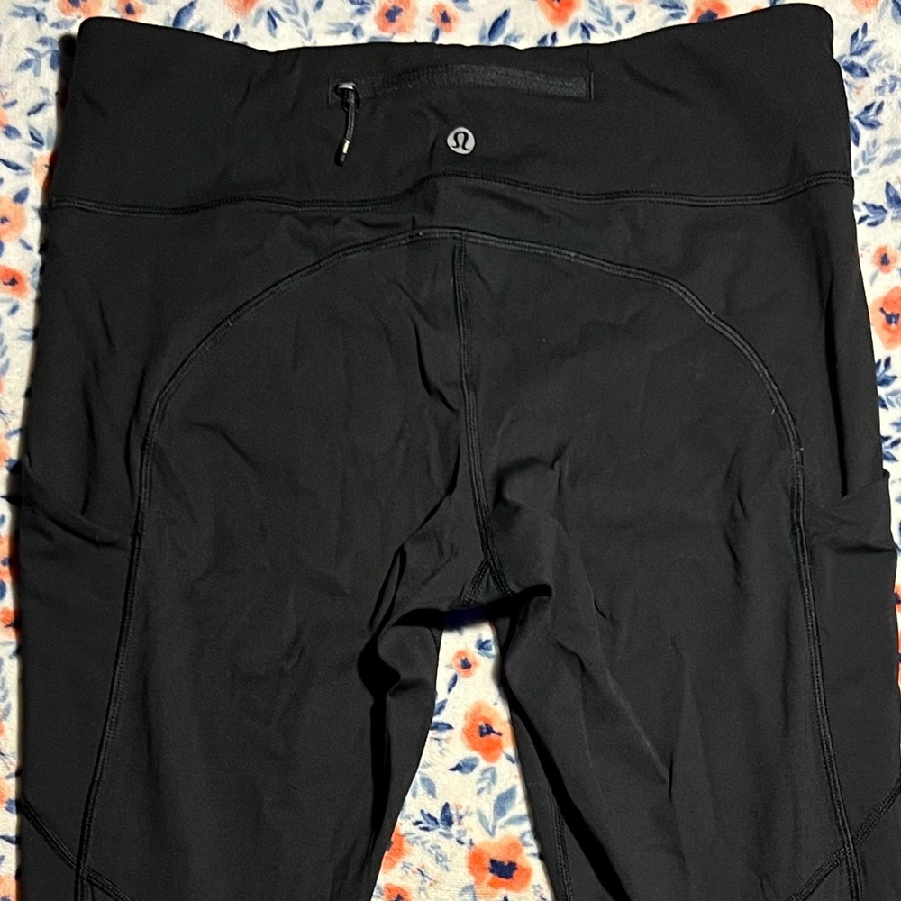 Lululemon Stretchy pants/Leggings Size 8.